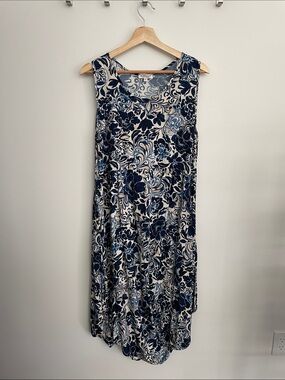 Navy and White Floral Midi Dress size Large